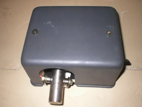motoriduttore apertura porte iveco 42536267