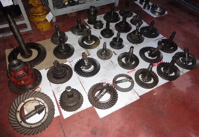 Bevel gears Matador and various Bevel gears Matador and various