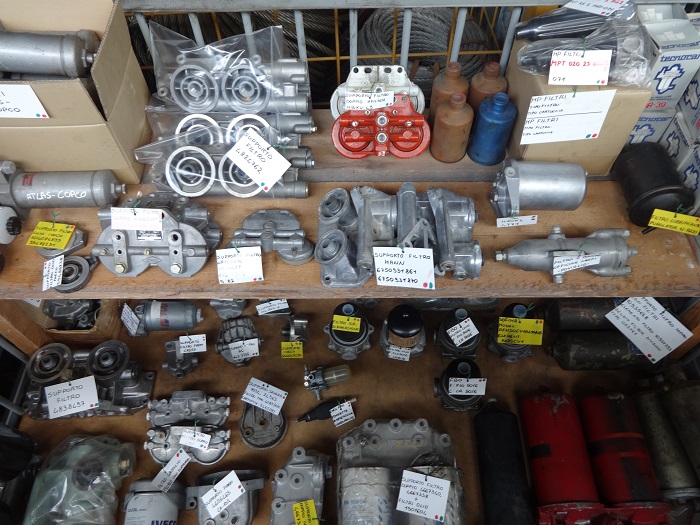 Filters and filter supports Filtri e supporti filtri