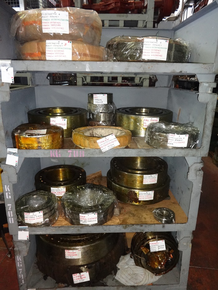 Various bearings Cuscinetti nuovi e usati