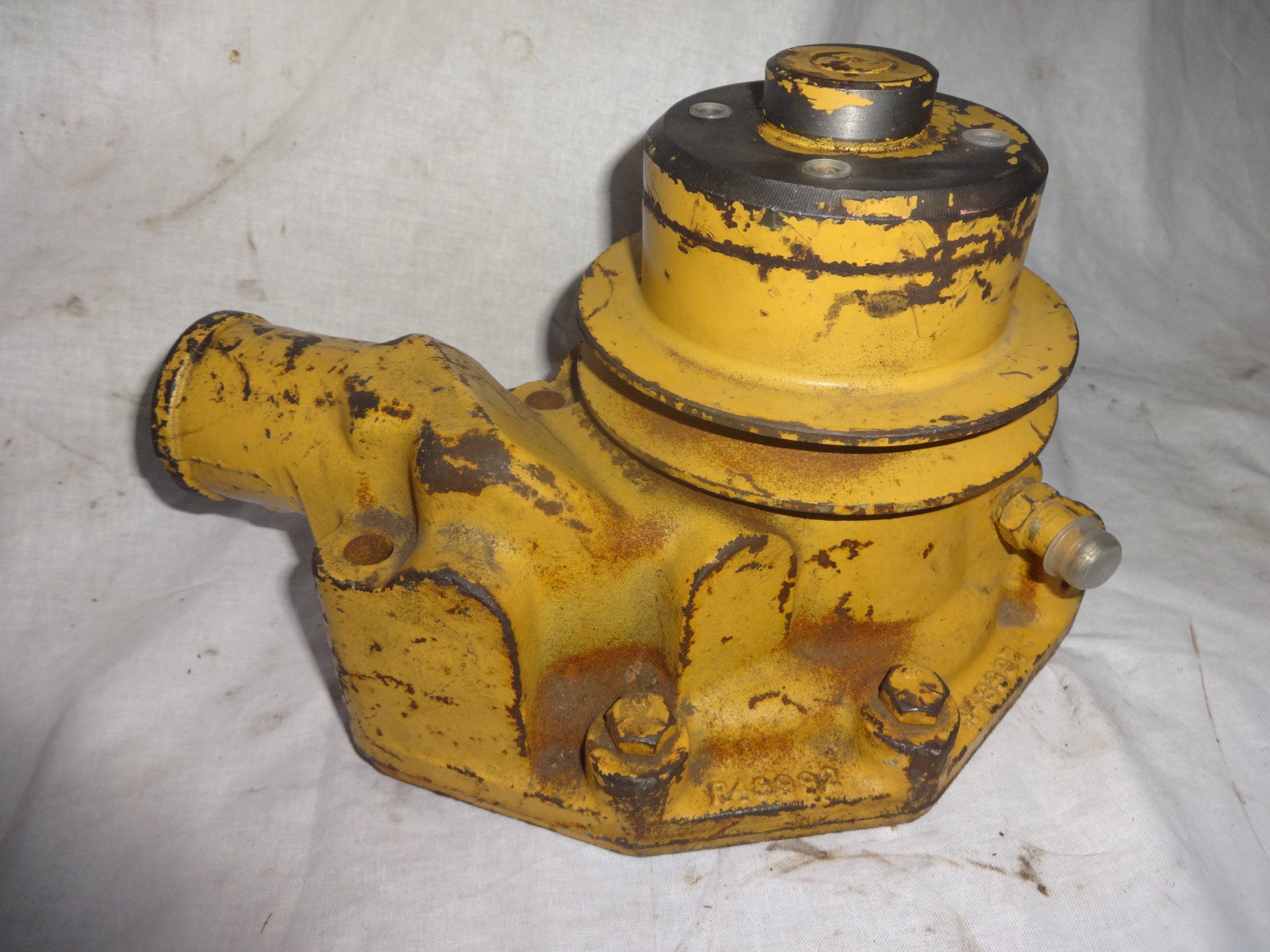 water-pump-john-deere-r48992 water pump john deere r48992