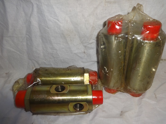 JCB 25/221389 check valve 4.5bar Valvola di ritegno 4.5bar JCB 25/221389