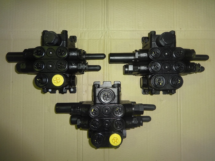 JCB 25/223381 valve control Distributore idraulico JCB 25/223381
