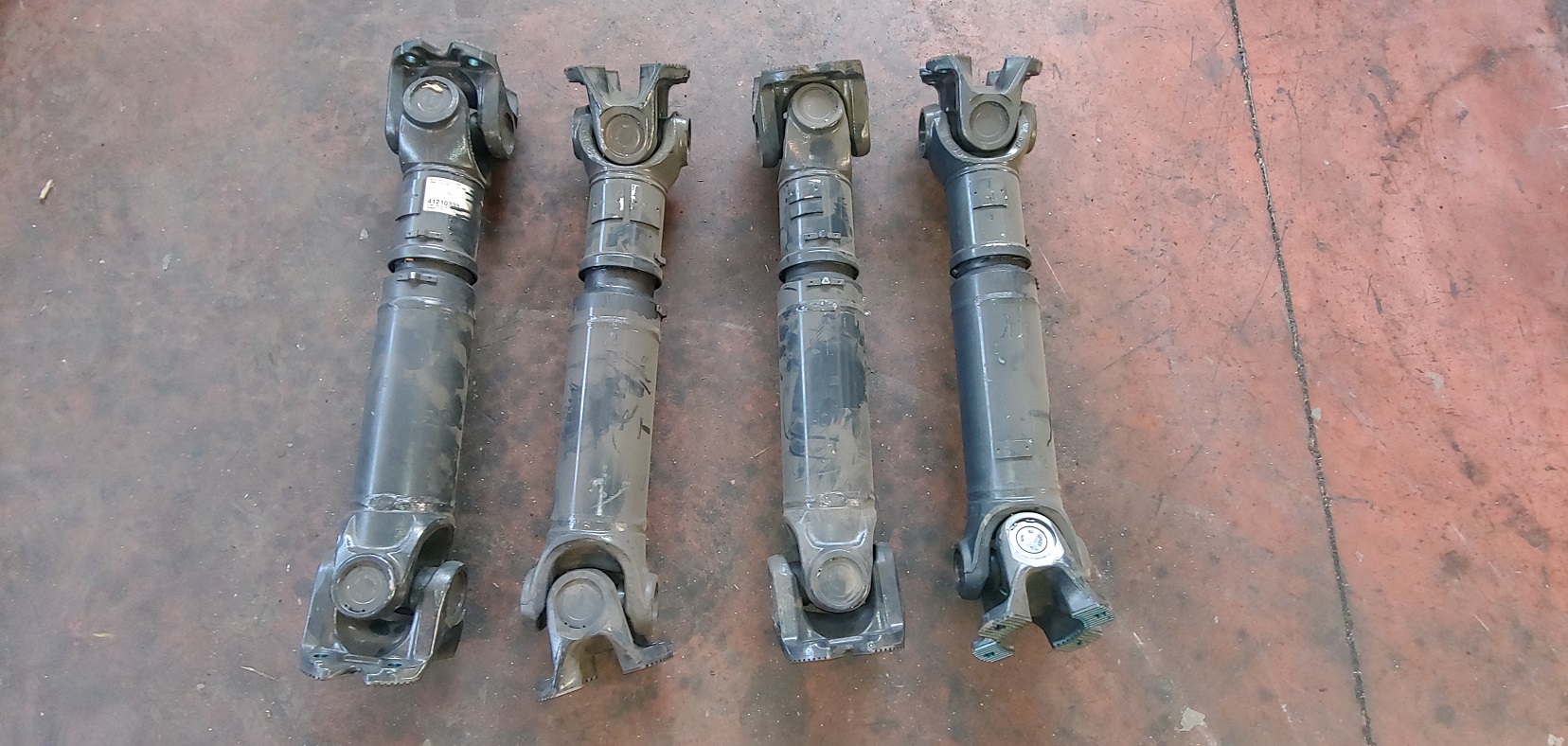 albero trasmissione iveco 41210333 albero trasmissione iveco 41210333
