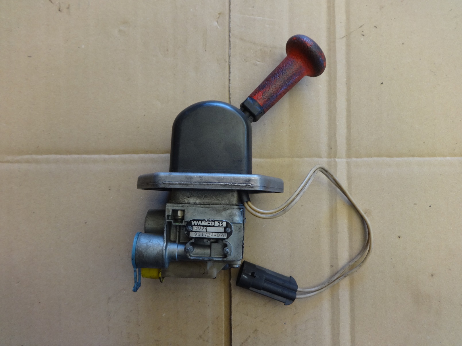 valvola freno wabco 9617230070 valvola freno wabco 9617230070