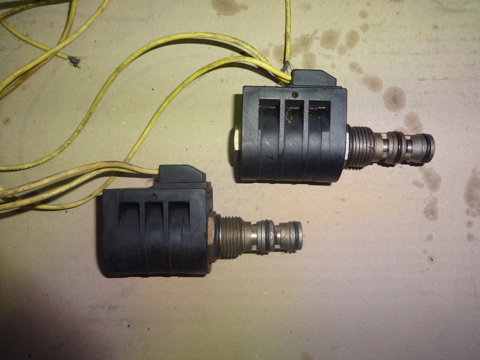 cnh 81876912 solenoid valve cnh 81876912 solenoid valve