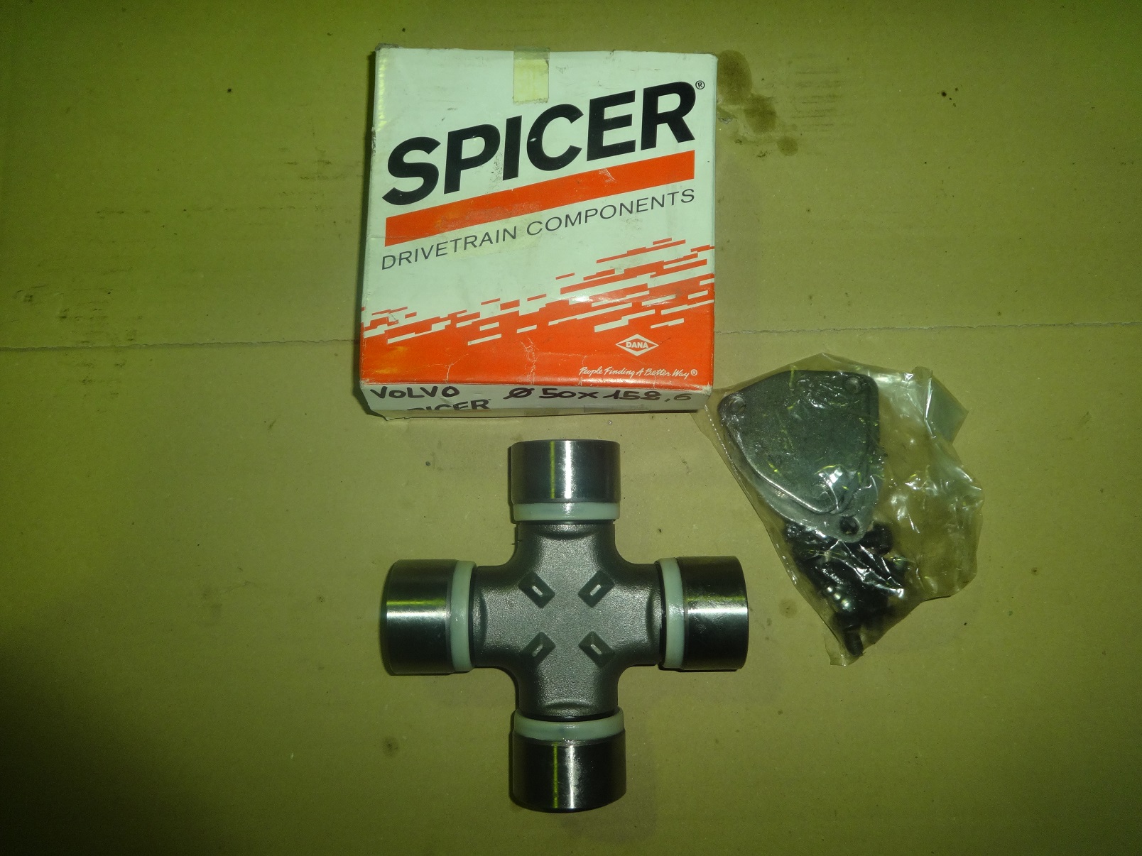 spicer 50967100 universal joint spicer 50967100 universal joint