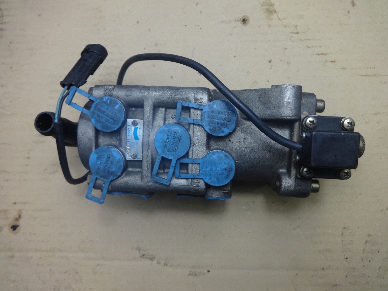 bendix dx95a brake foot valve bendix dx95a brake foot valve