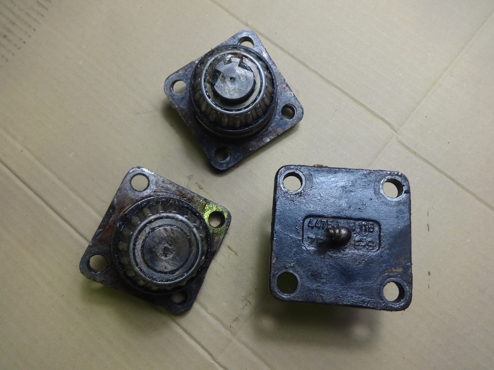 zf 4475306116 pivot pin zf 4475306116 pivot pin