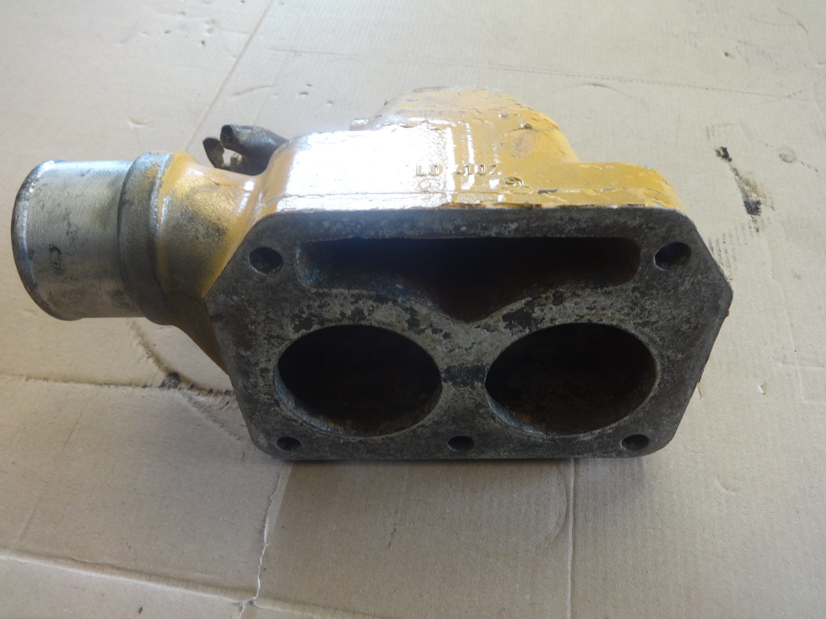 liebherr d906t thermostat housing liebherr d906t thermostat housing