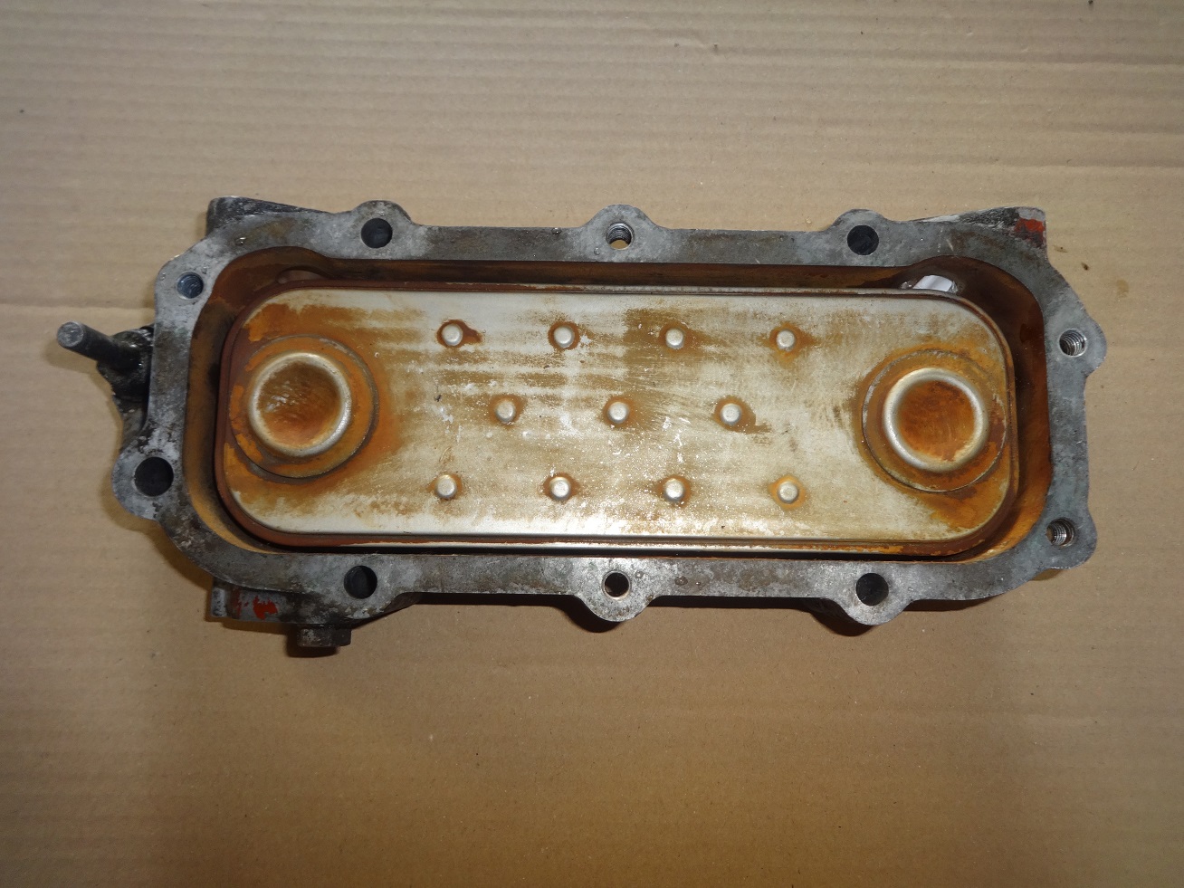 iveco 4724553 oil radiator iveco 4724553 oil radiator