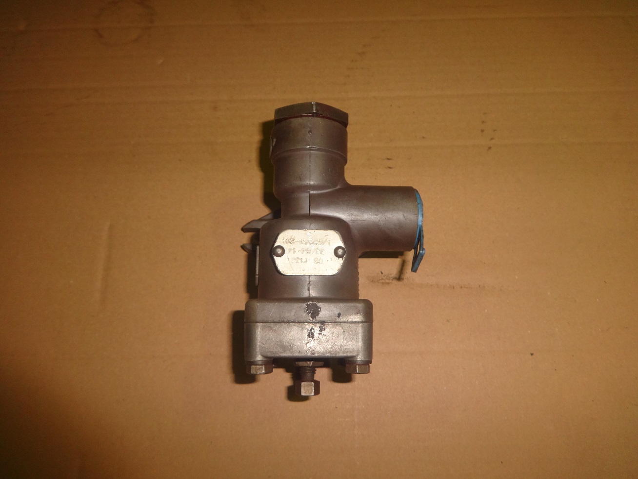 iveco 42033825 iveco 42033825