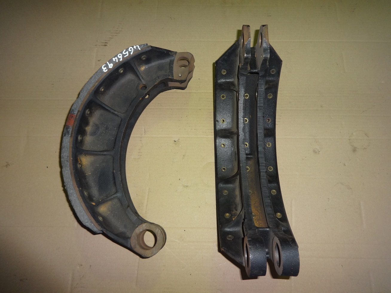 ceppo freno anteriore fiat 684 ceppo freno anteriore fiat 684
