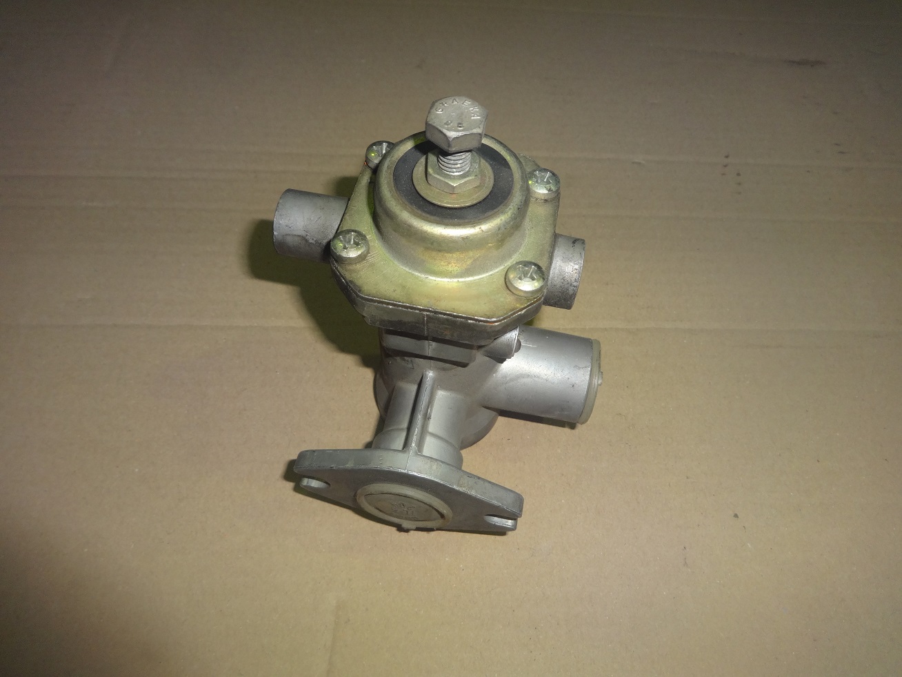 wabco 4750100040 wabco 4750100040