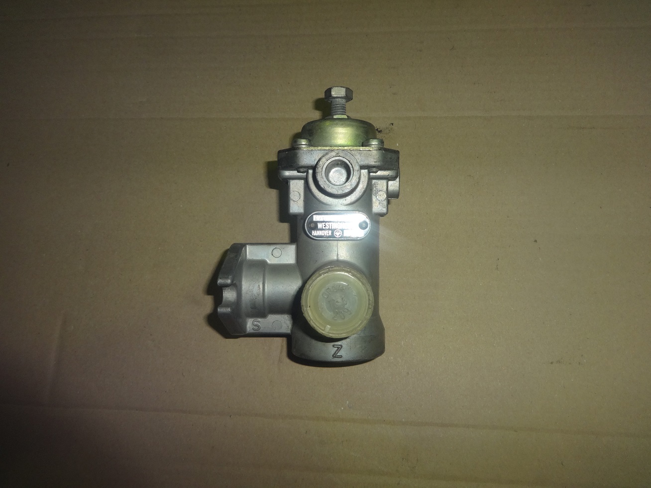 valvola iveco 4676011 valvola iveco 4676011