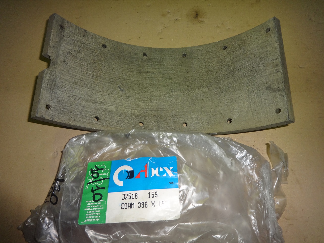 ford cargo 1982-1996 brake linings ford cargo 1982-1996 brake linings