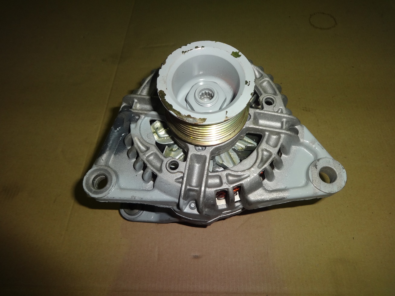 alternatore iveco 504010576 alternatore iveco 504010576