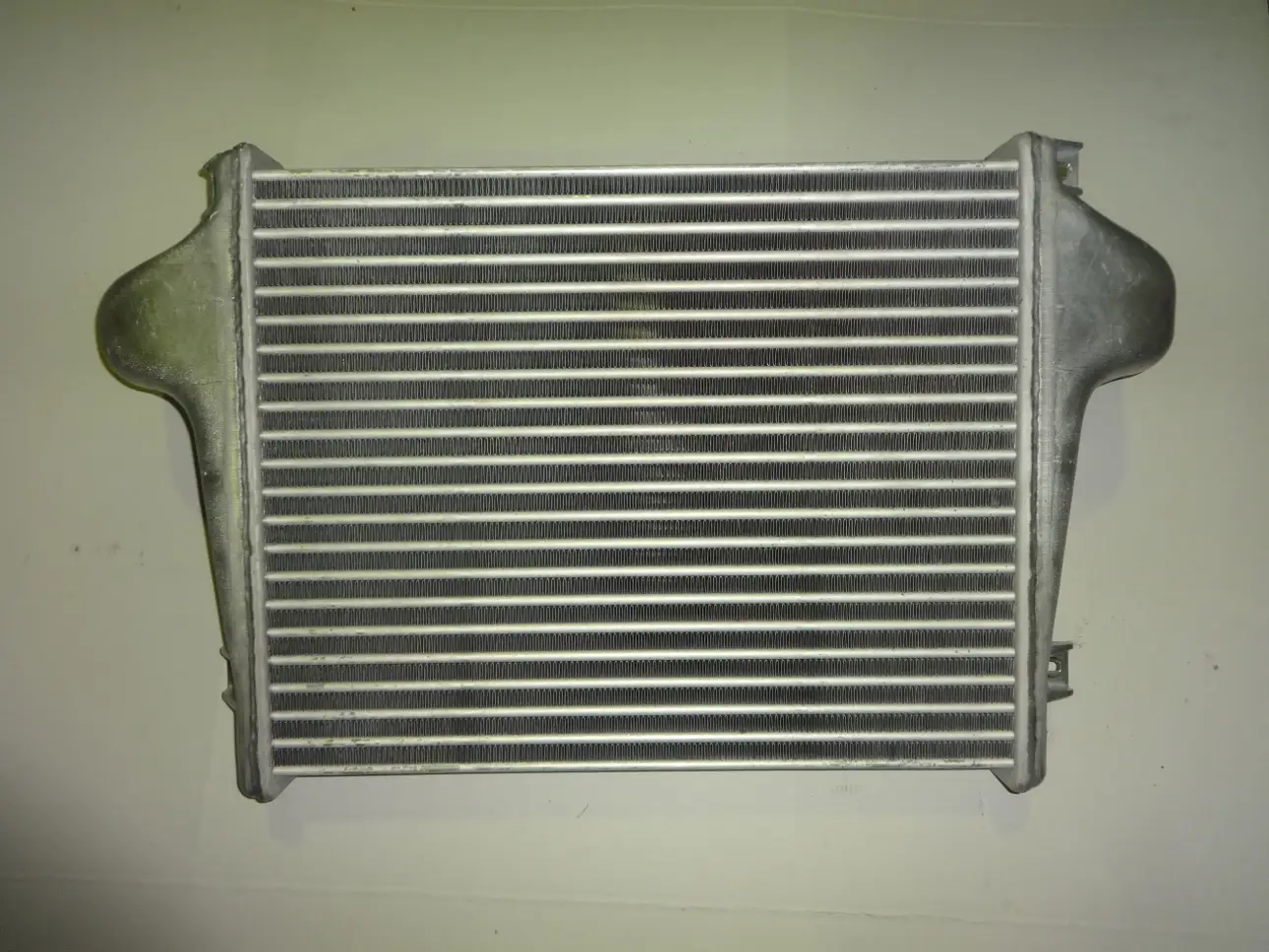 iveco eurocargo intercooler radiator iveco eurocargo intercooler radiator