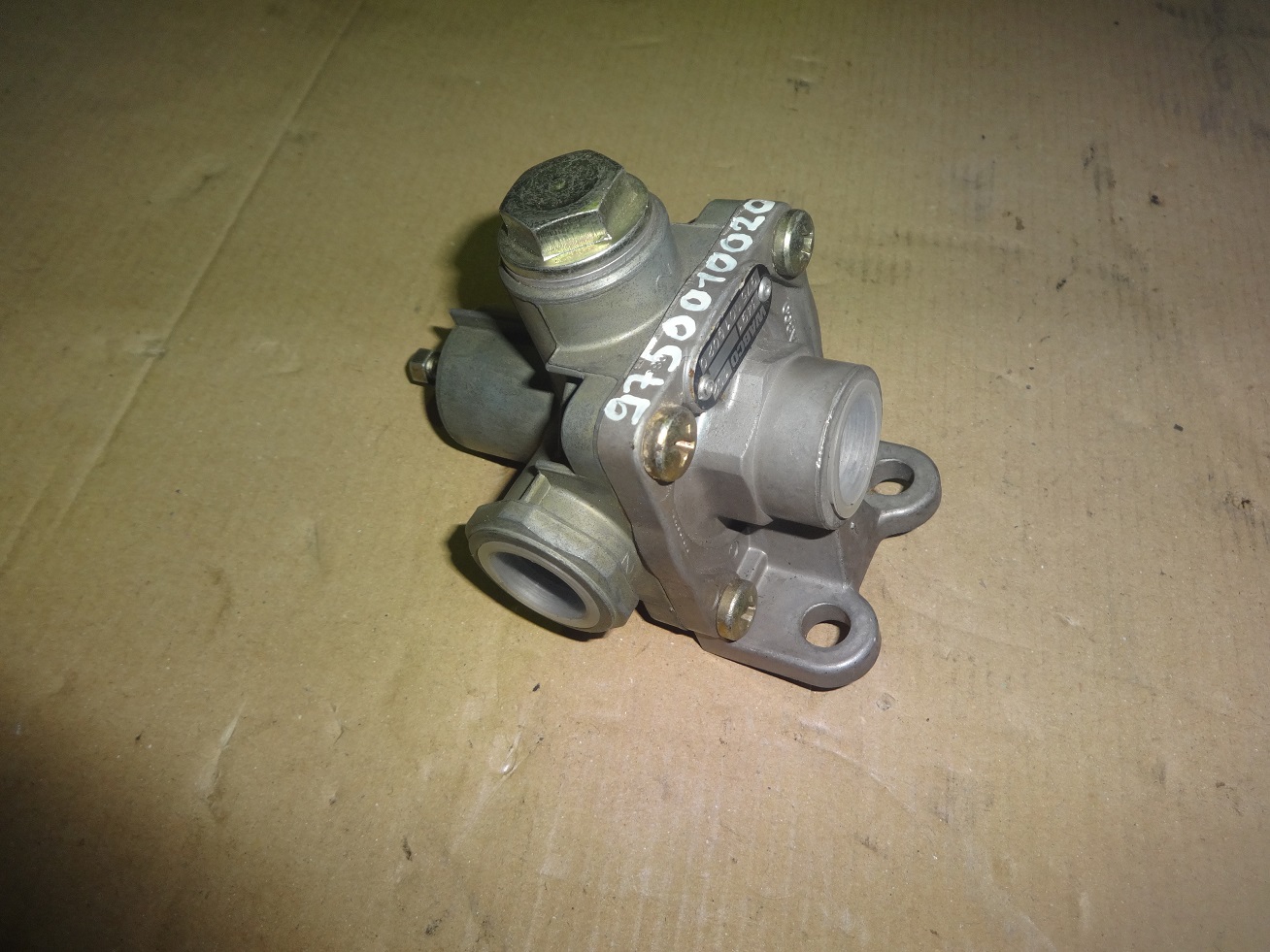 valvola wabco 9750010020 valvola wabco 9750010020