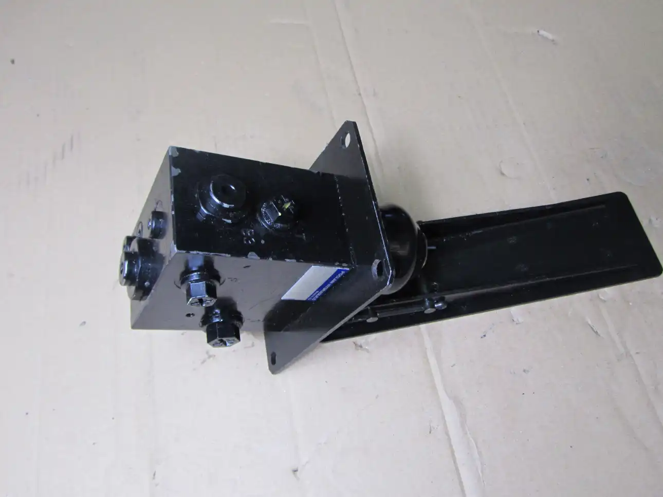valvola freno poclain vb110 valvola freno poclain vb110