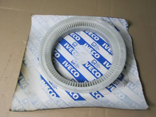 iveco 8361 crankshaft oil seal