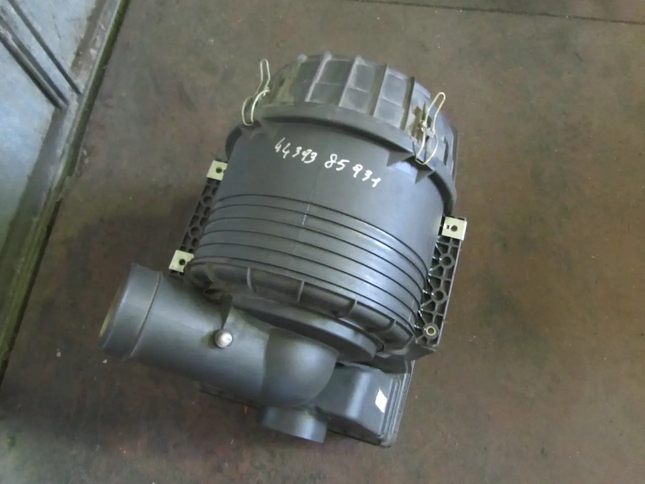 iveco mann 4439385931 air filter iveco mann 4439385931 air filter