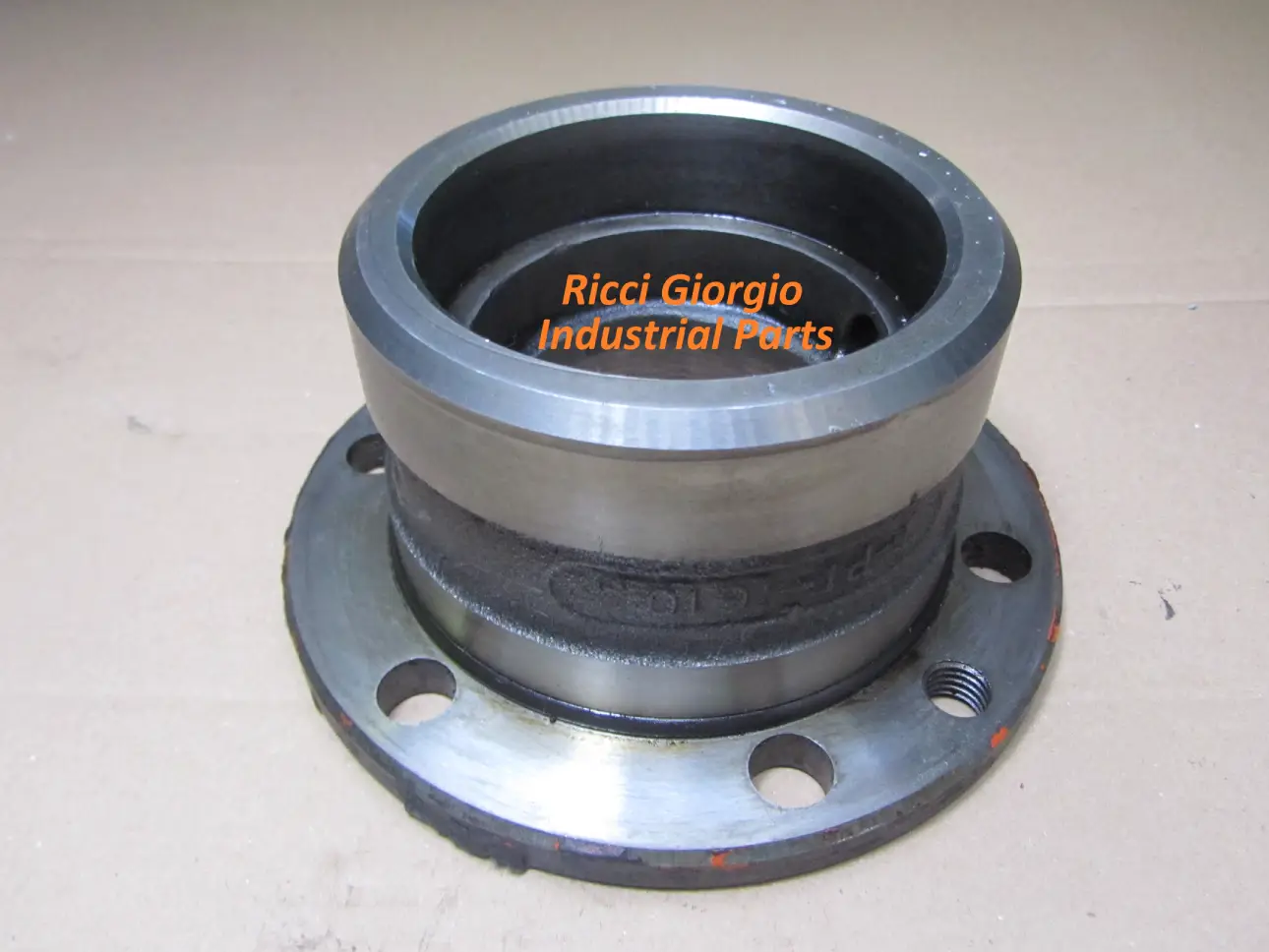 ford c5nn4668e bearing retainer ford c5nn4668e bearing retainer
